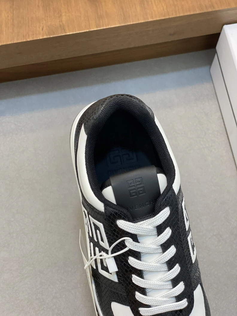 Gxvxnchy Sneakers Fashionable 152334