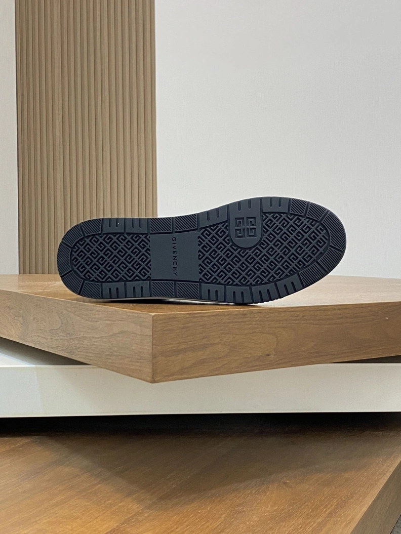 Gxvxnchy Sneakers Fashionable 152334