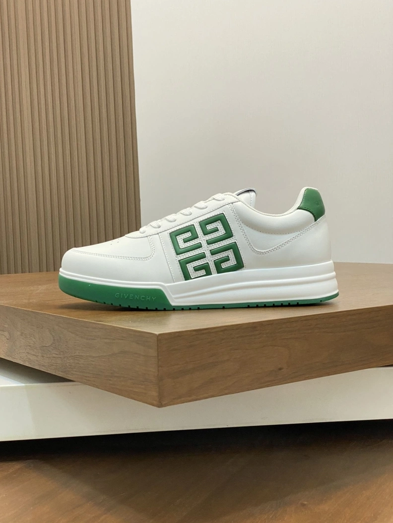 Efficient Gxvxnchy Sneakers 152322