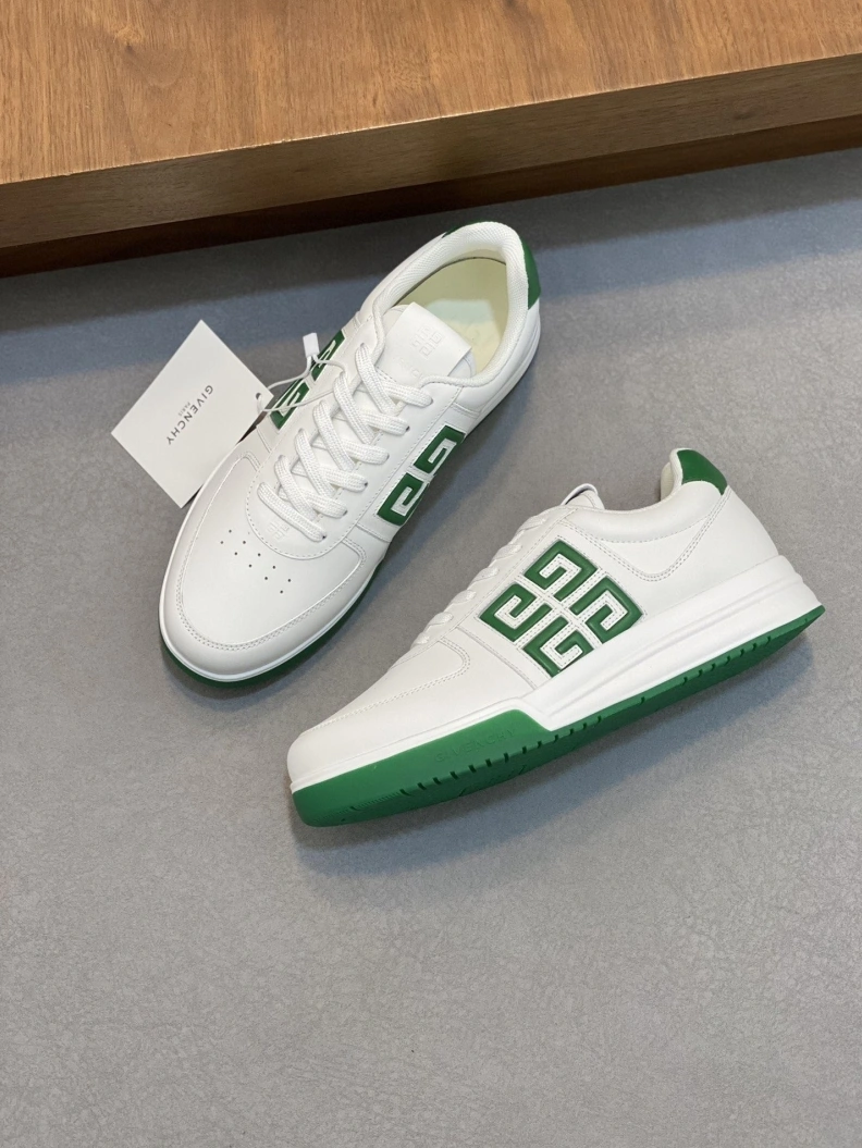 Efficient Gxvxnchy Sneakers 152322