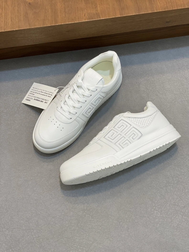 Durable Gxvxnchy Sneakers 152320