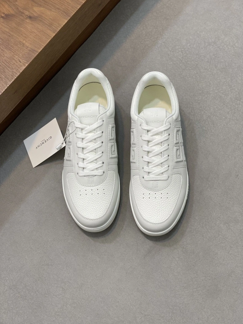 Gxvxnchy Sneakers ModernLook 152330