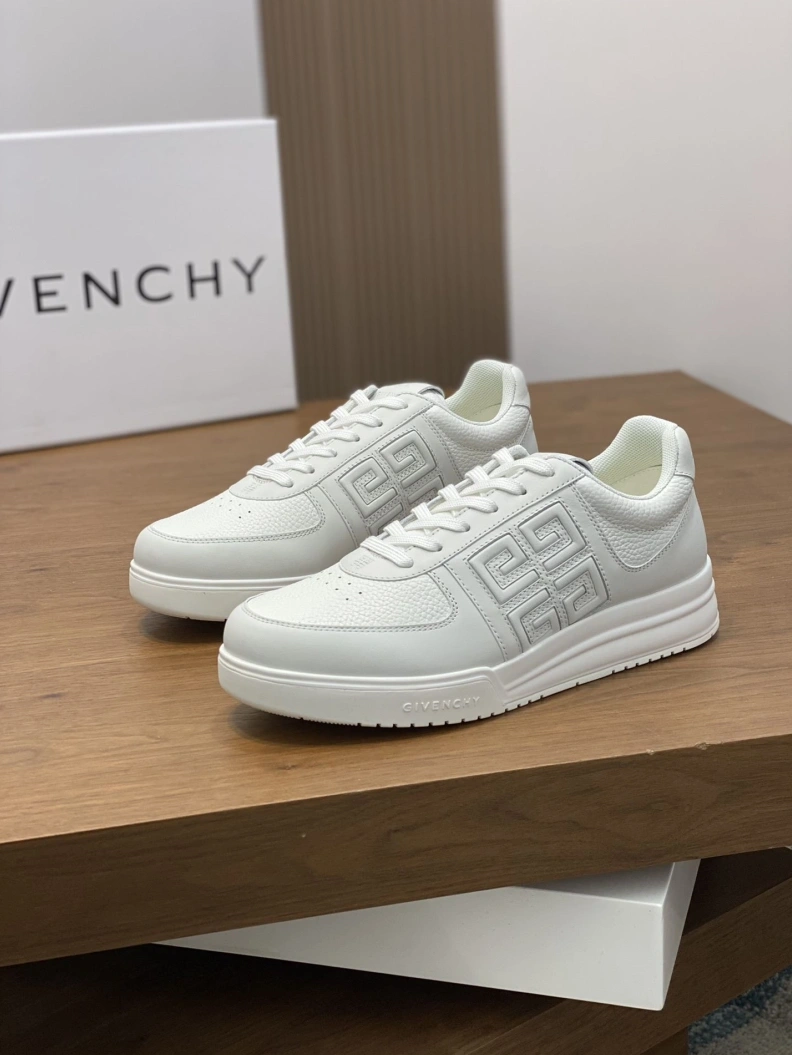 Gxvxnchy Sneakers ModernLook 152330