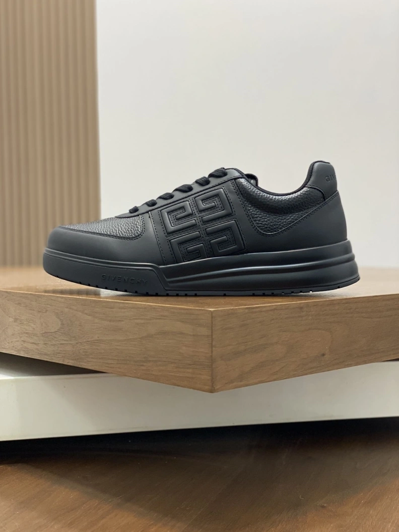 Gxvxnchy Sneakers Compact 152321