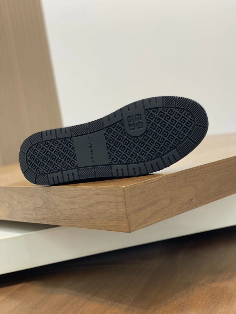 Gxvxnchy Sneakers Compact 152321