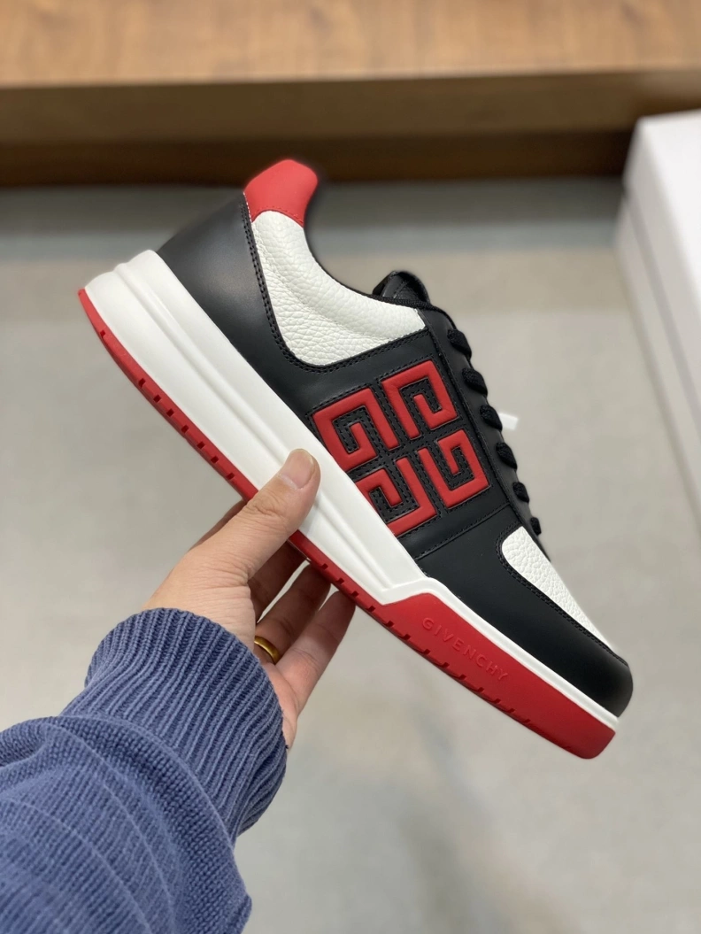 UrbanStyle Gxvxnchy Sneakers 152318