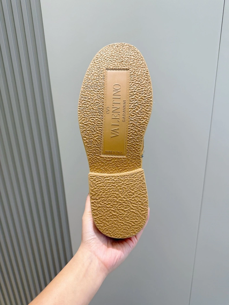 Durable Vxlxntino Leather Shoes 229190