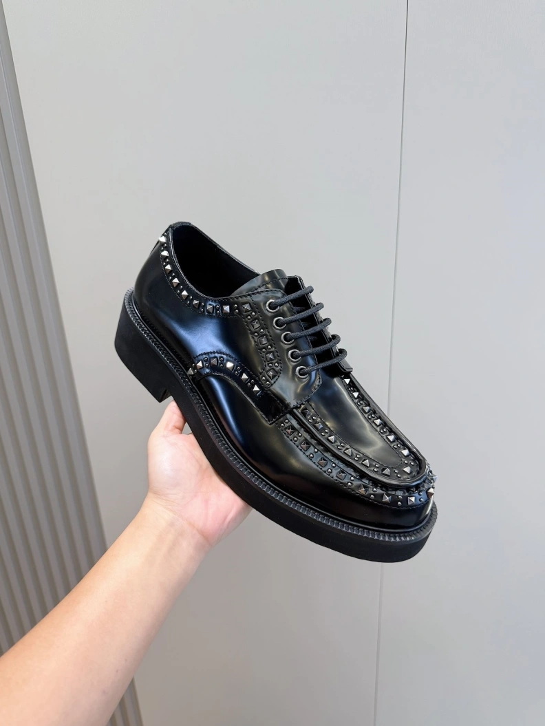 Trendy Vxlxntino Leather Shoes 229195