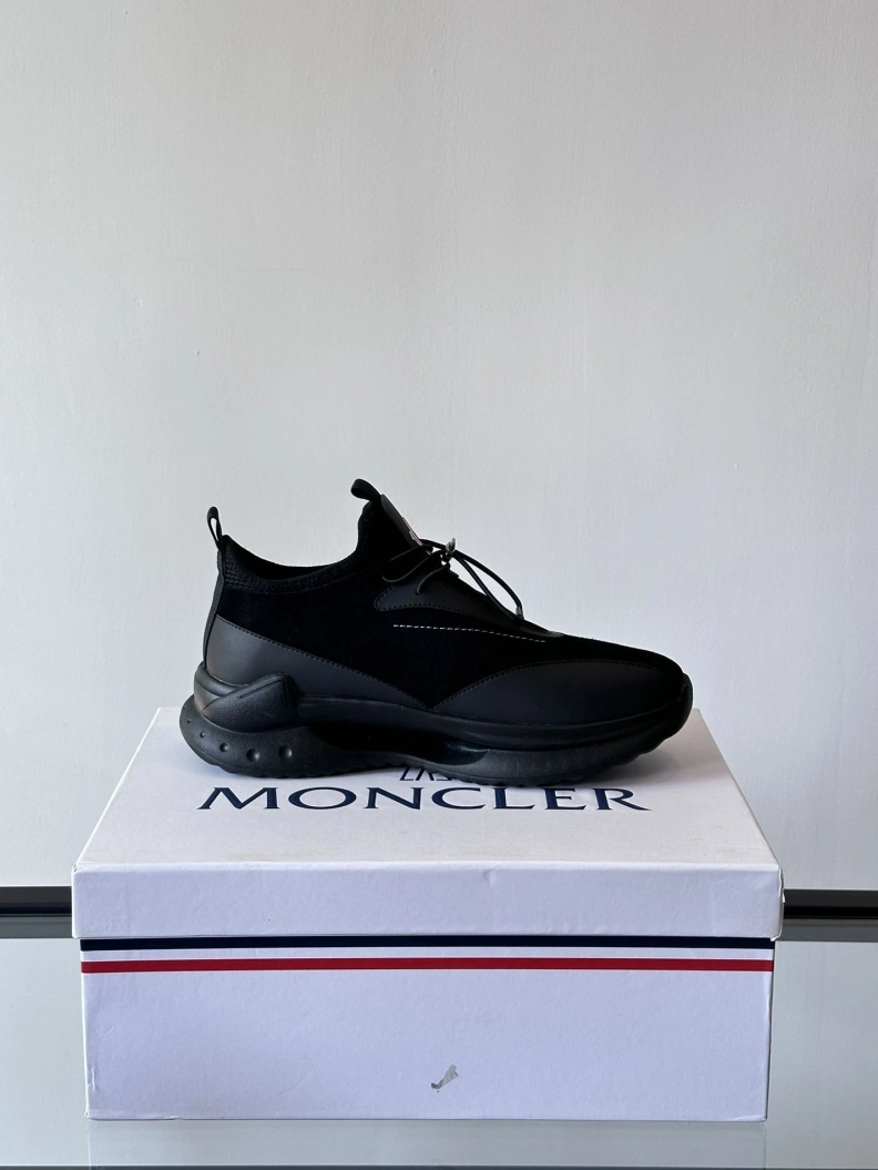Cozy Mxnclxr Sneakers 197321