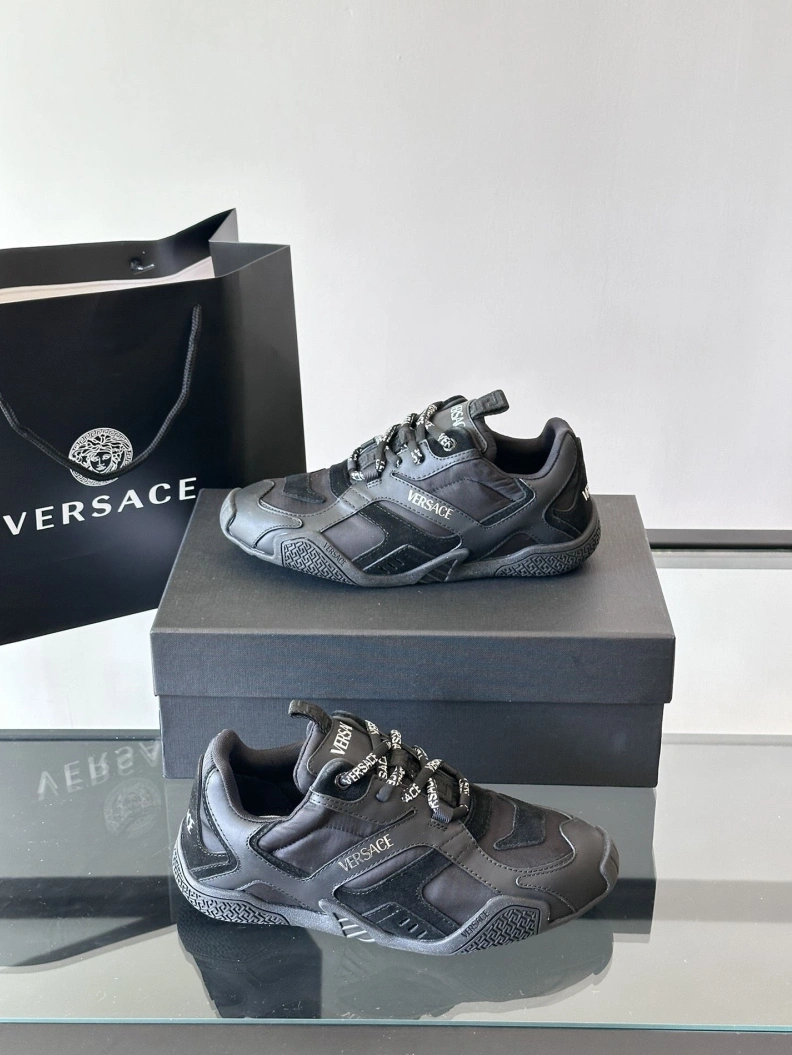Gxvxnchy Sneakers Classic 152319