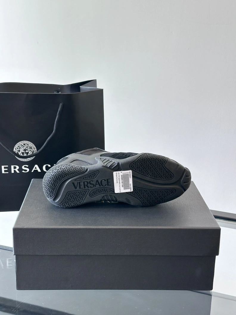 Gxvxnchy Sneakers Classic 152319