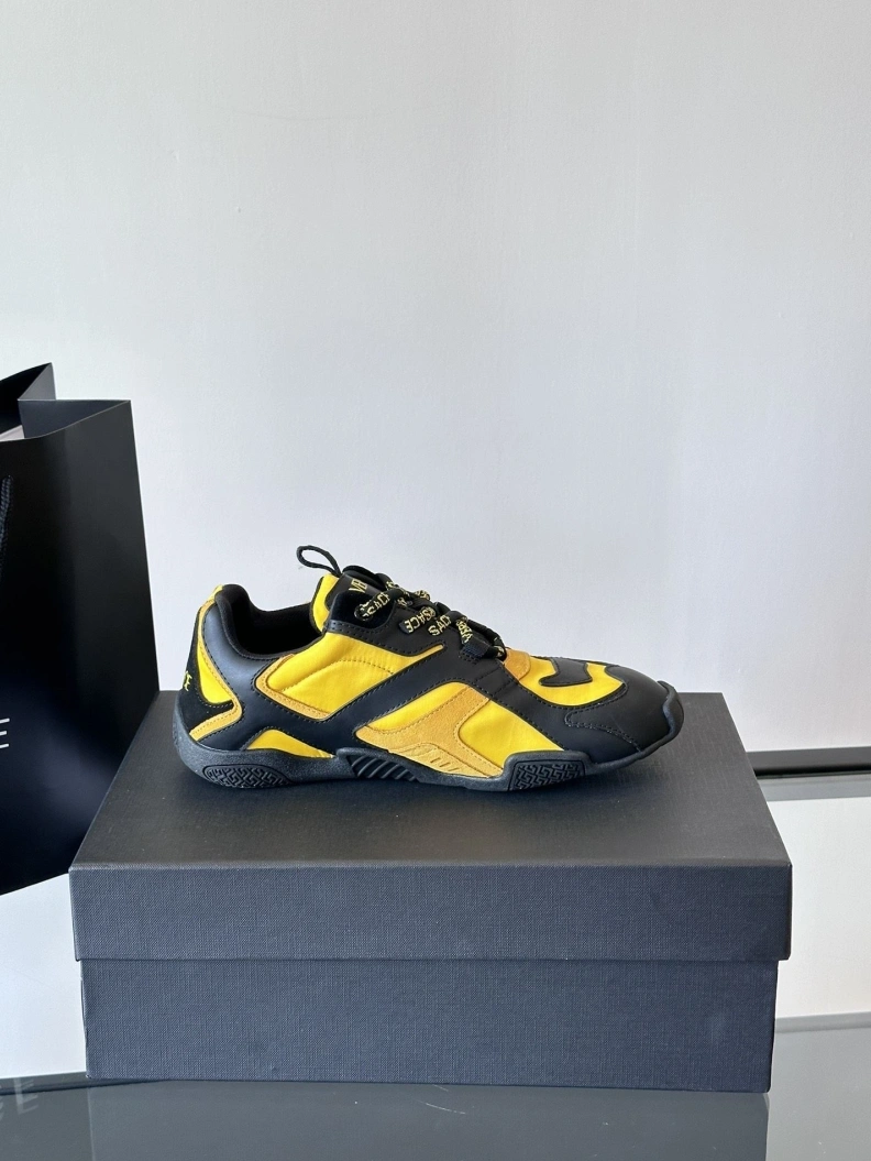 Gxvxnchy Sneakers SportInspired 152343