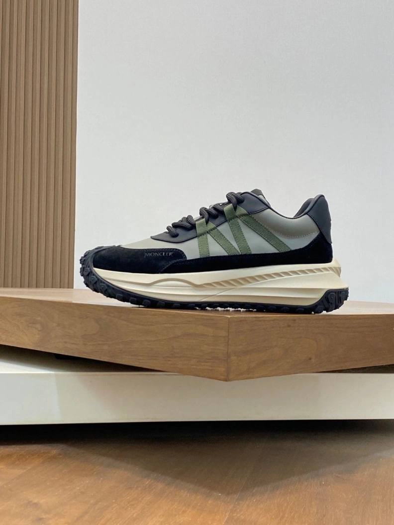 Bright Mxnclxr Sneakers 197320