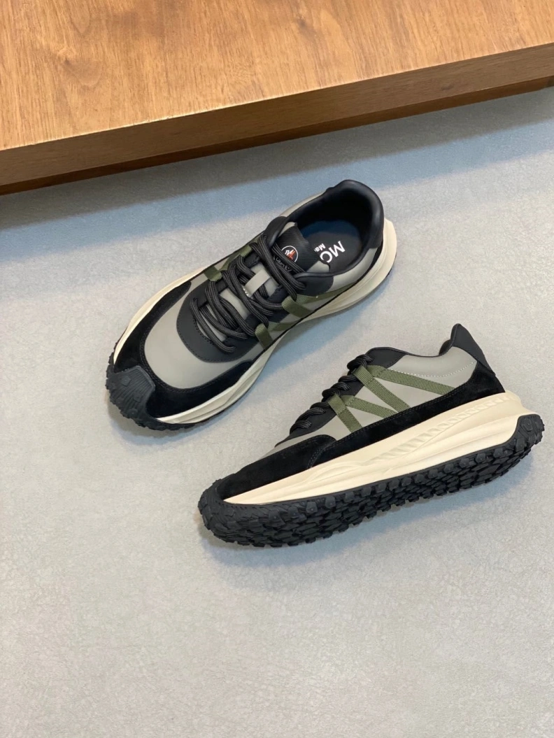 Bright Mxnclxr Sneakers 197320