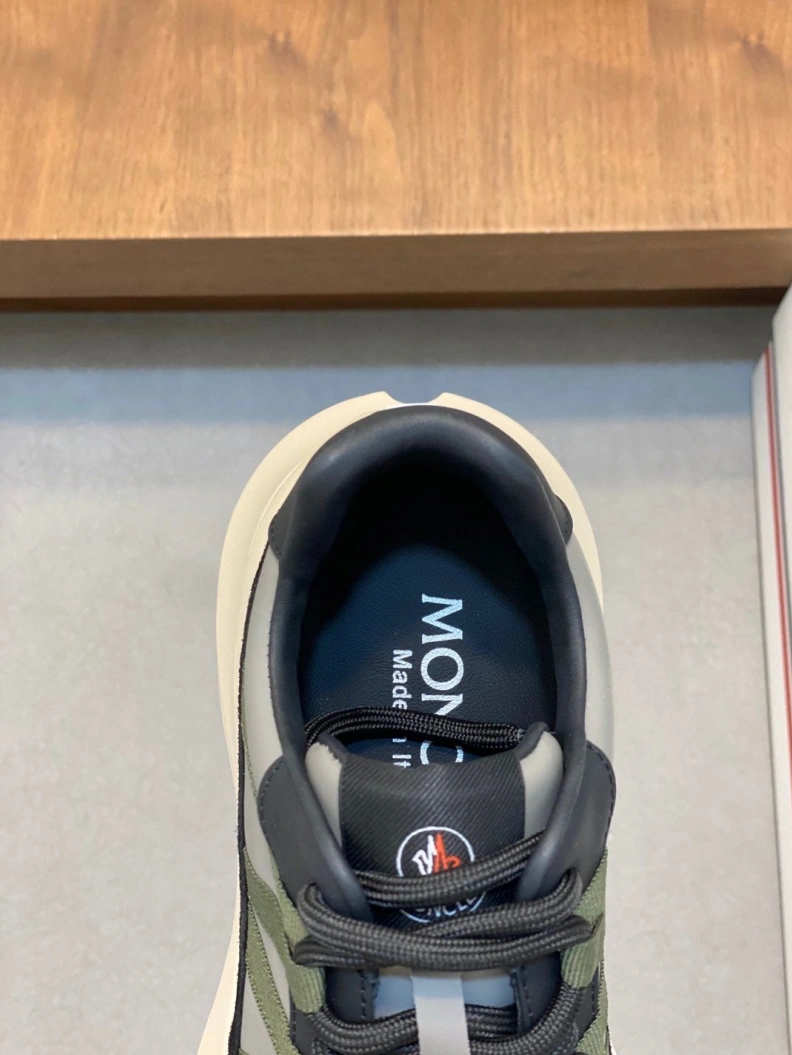 Bright Mxnclxr Sneakers 197320