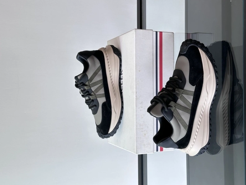 Unique Mxnclxr Sneakers 197313