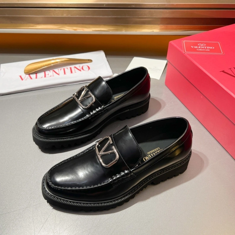 Comfortable Vxlxntino Leather Shoes 229201