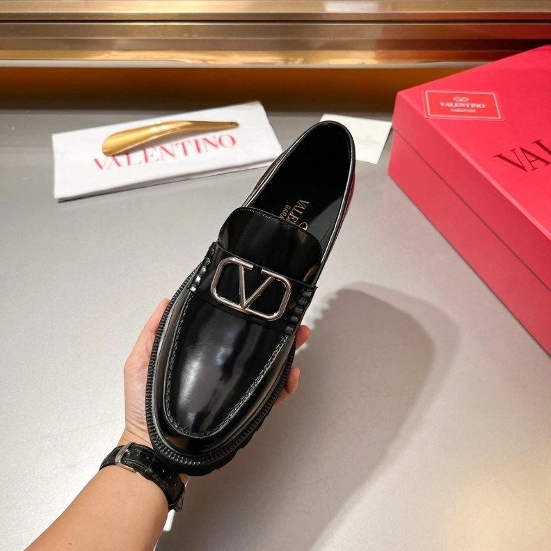 Comfortable Vxlxntino Leather Shoes 229201