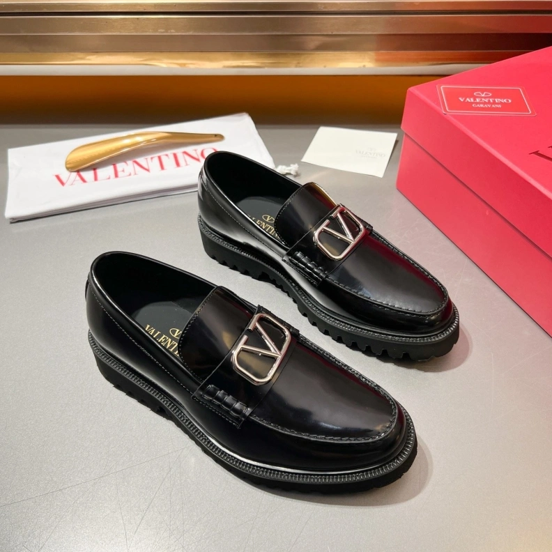 Comfortable Vxlxntino Leather Shoes 229201