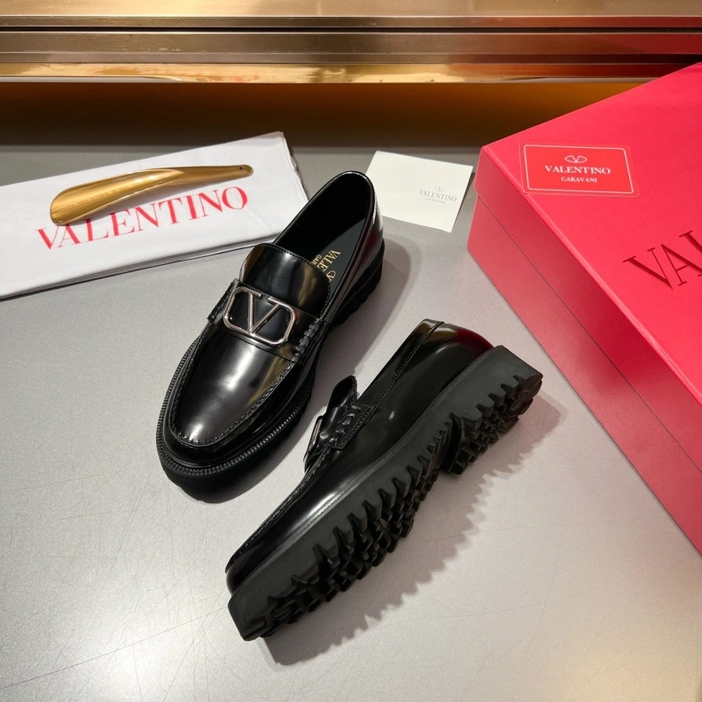 Comfortable Vxlxntino Leather Shoes 229201