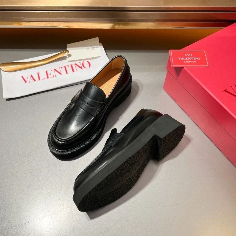 Durable Vxlxntino Leather Shoes 229197