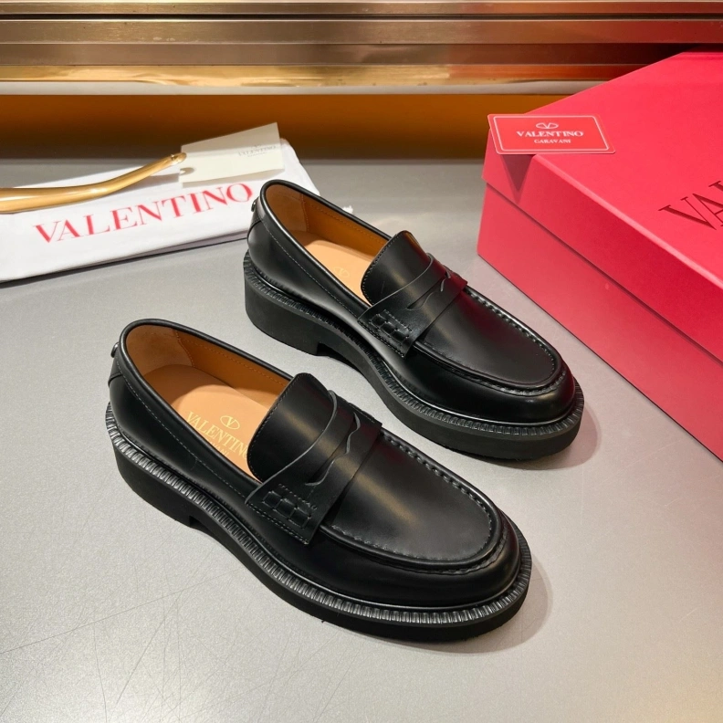 Durable Vxlxntino Leather Shoes 229197