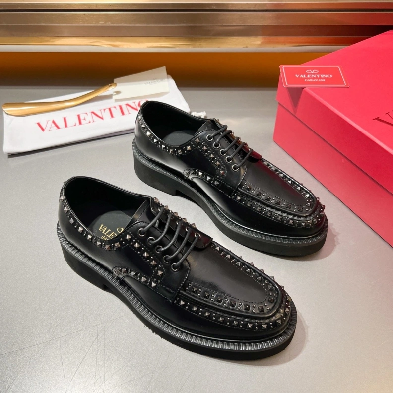 Versatile Vxlxntino Leather Shoes 229199