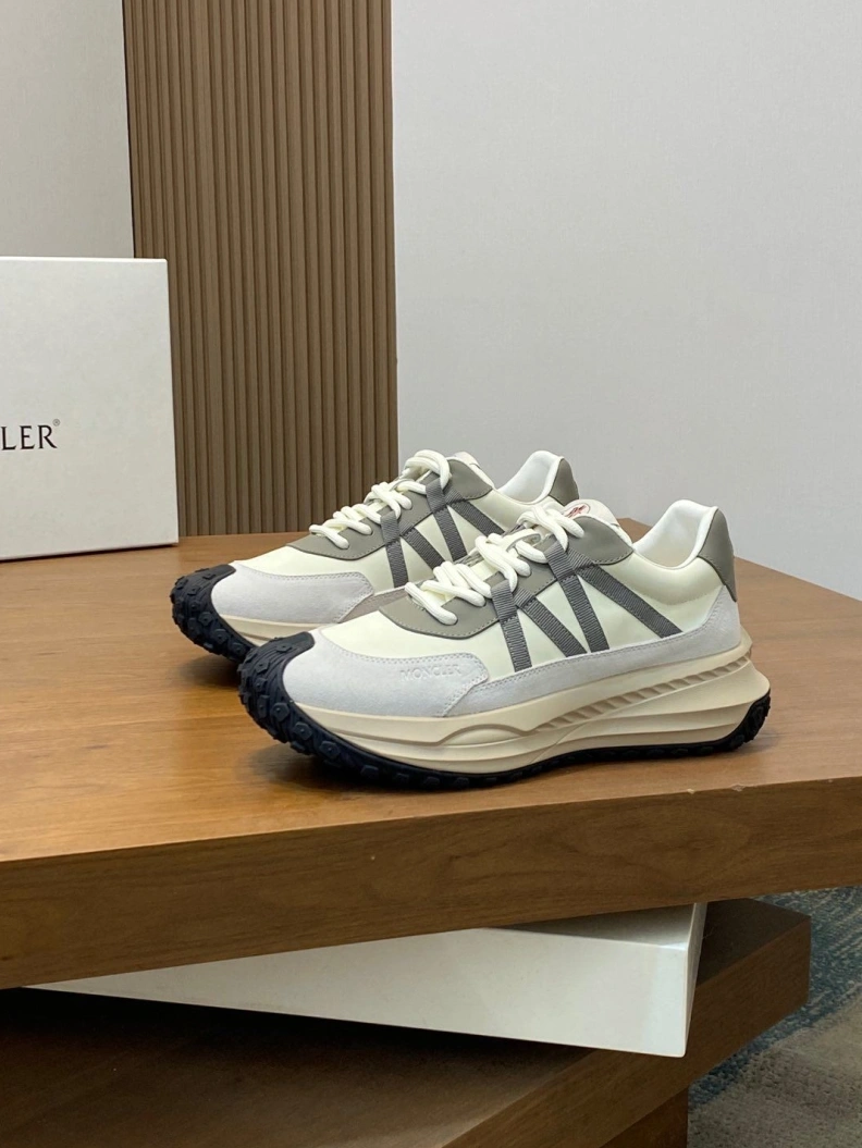 Efficient Mxnclxr Sneakers 197307