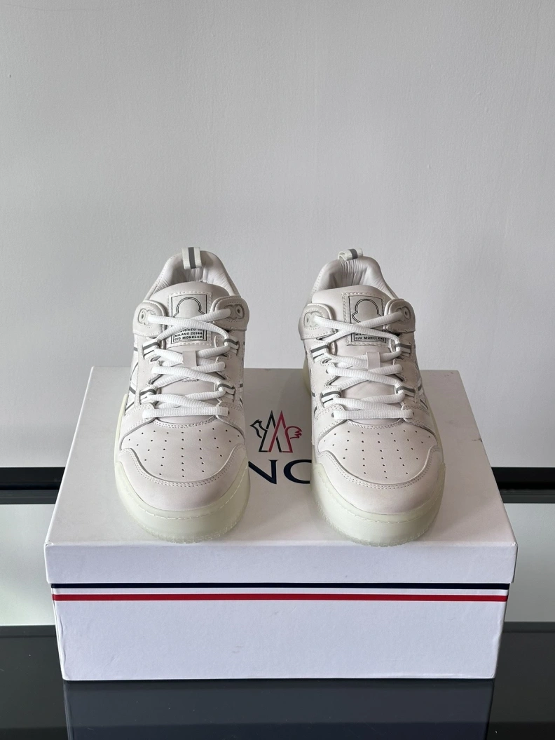 Modern Mxnclxr Sneakers 197305