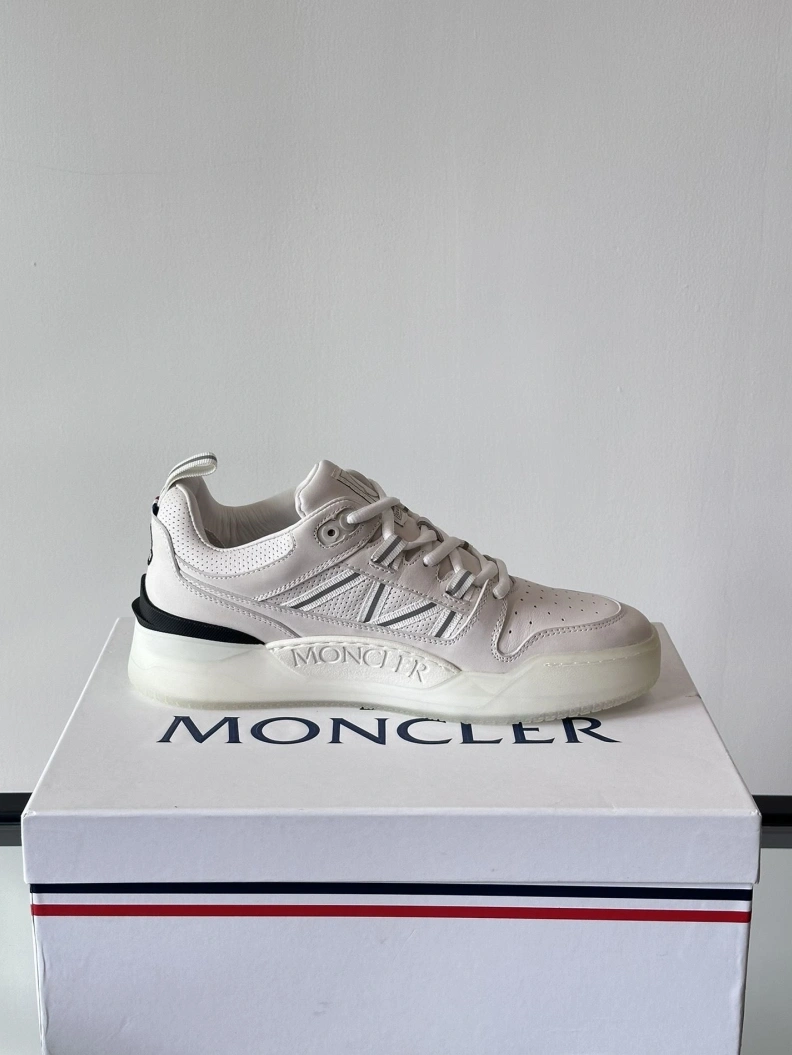 Modern Mxnclxr Sneakers 197305