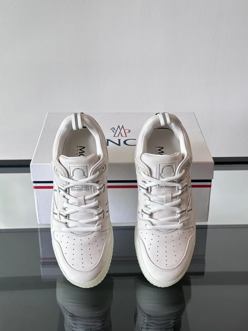 Modern Mxnclxr Sneakers 197305