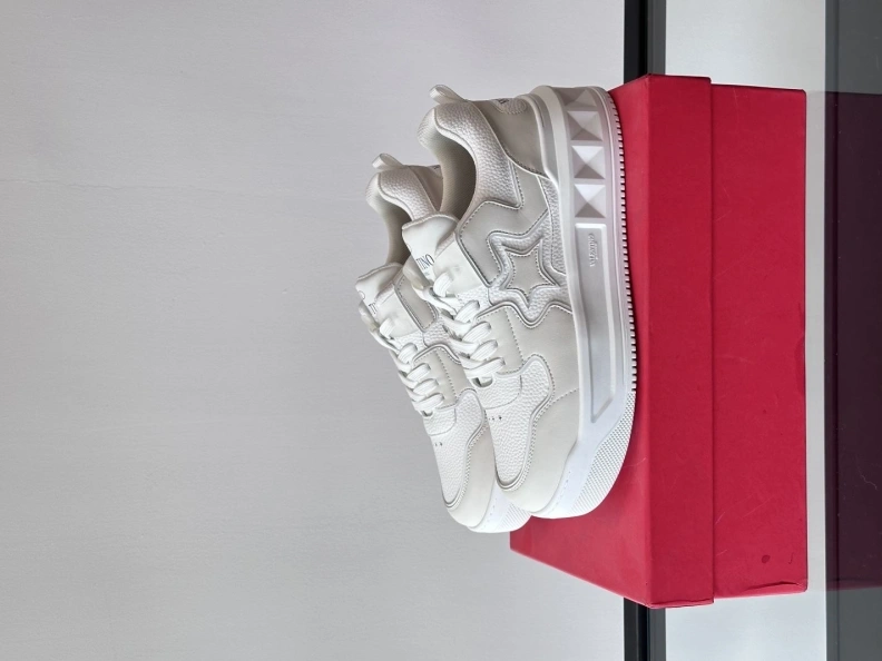 SportInspired Vxlxntino Sneakers 229105