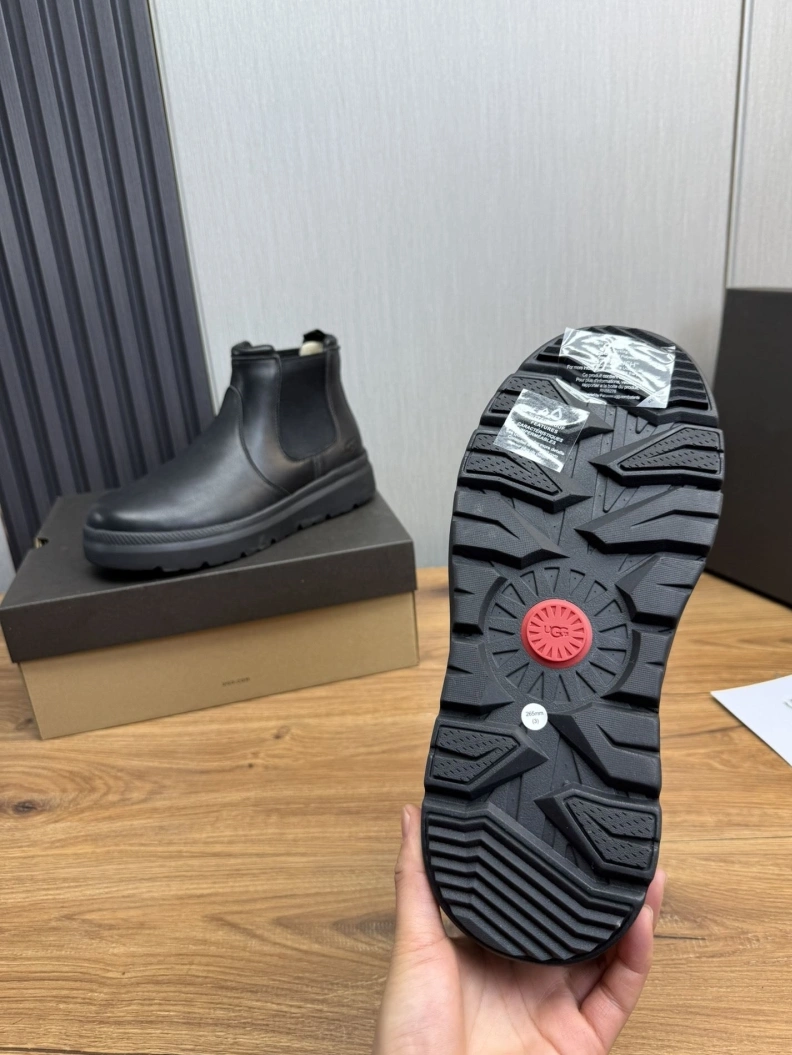 Fashionable Othxr Sneakers 210606
