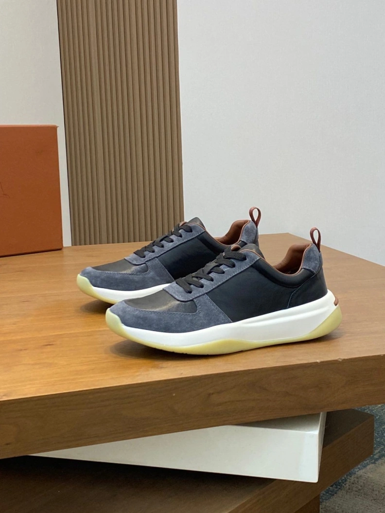 Versatile Othxr Sneakers 210584