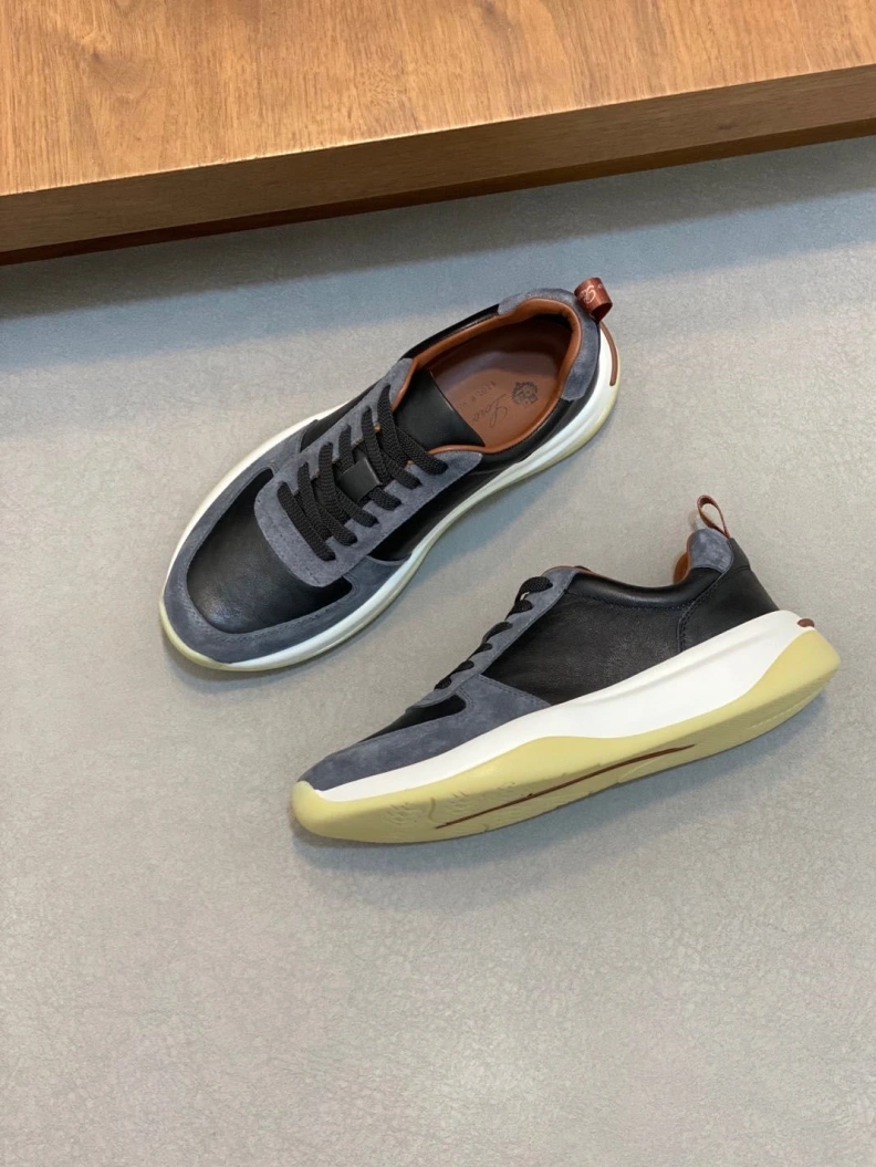 Versatile Othxr Sneakers 210584