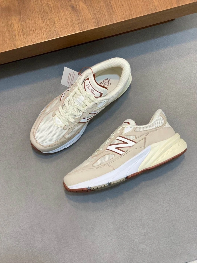 Versatile Othxr Sneakers 210602