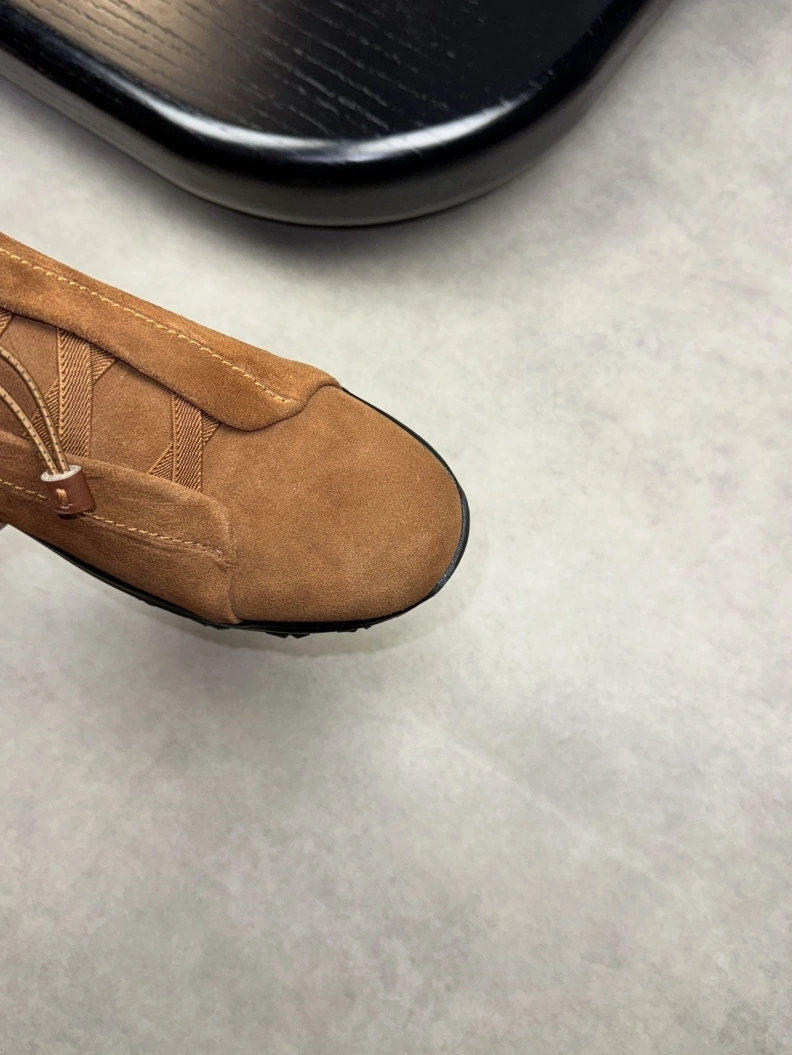 Lightweight Othxr Sneakers 210581