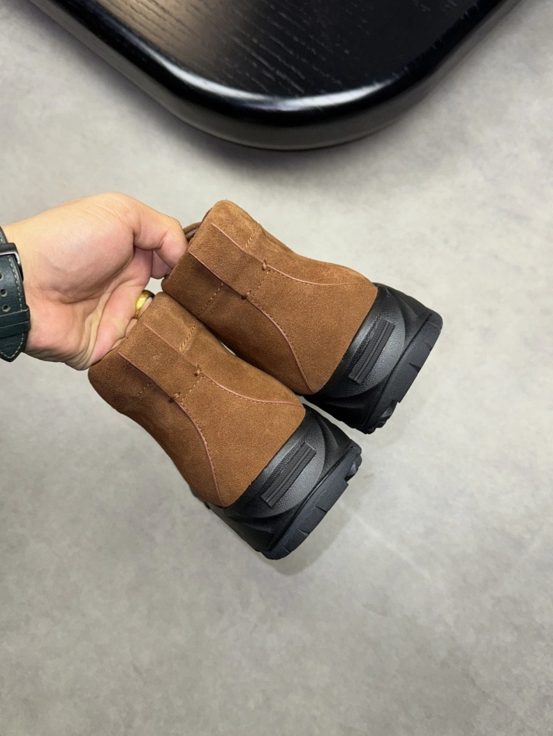 Lightweight Othxr Sneakers 210581