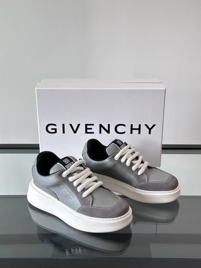 Vibrant Gxvxnchy Sneakers 152312
