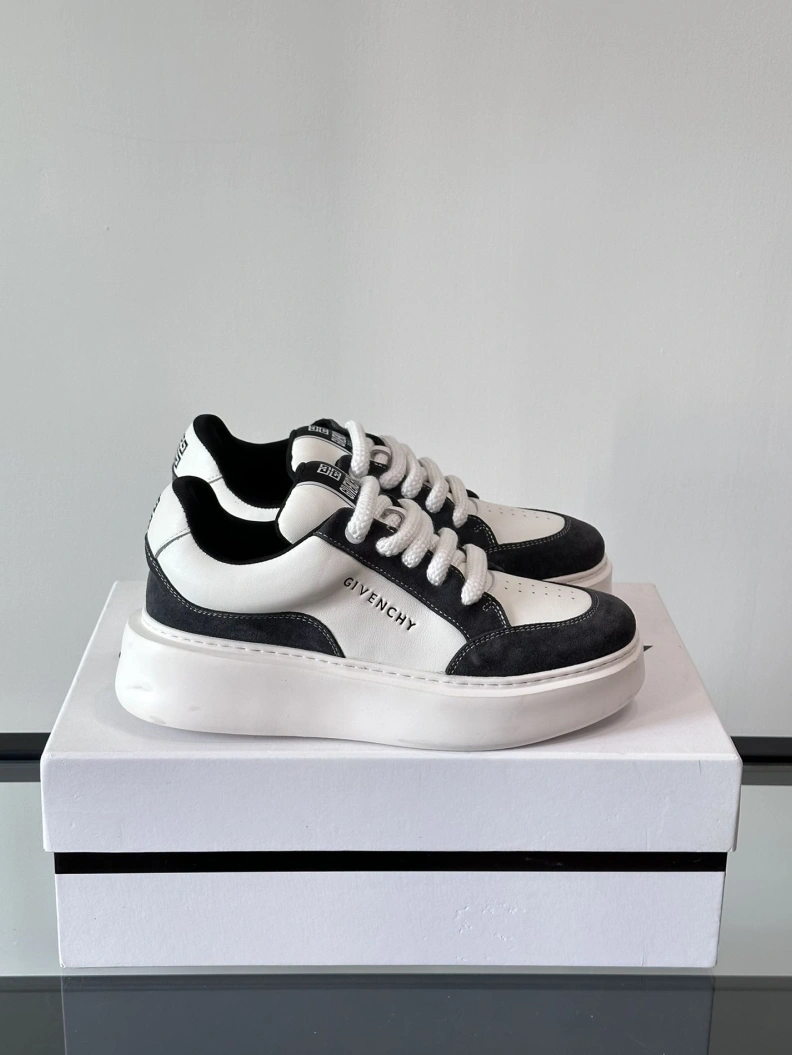 Cozy Gxvxnchy Sneakers 152313