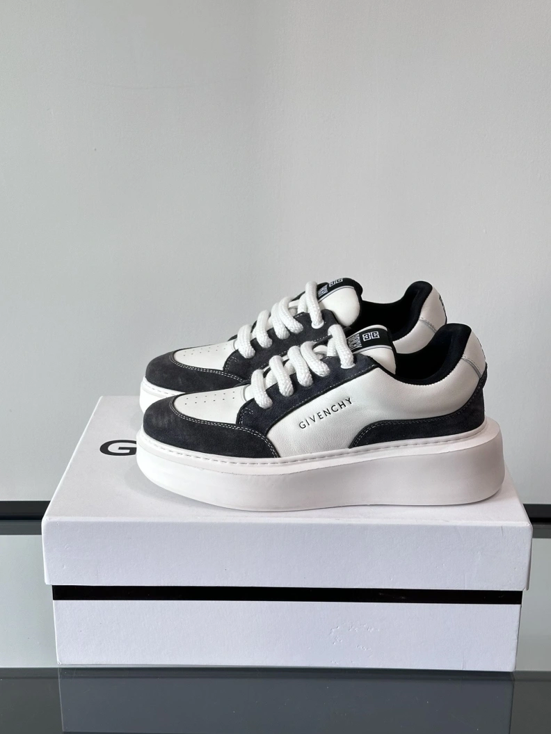 Cozy Gxvxnchy Sneakers 152313