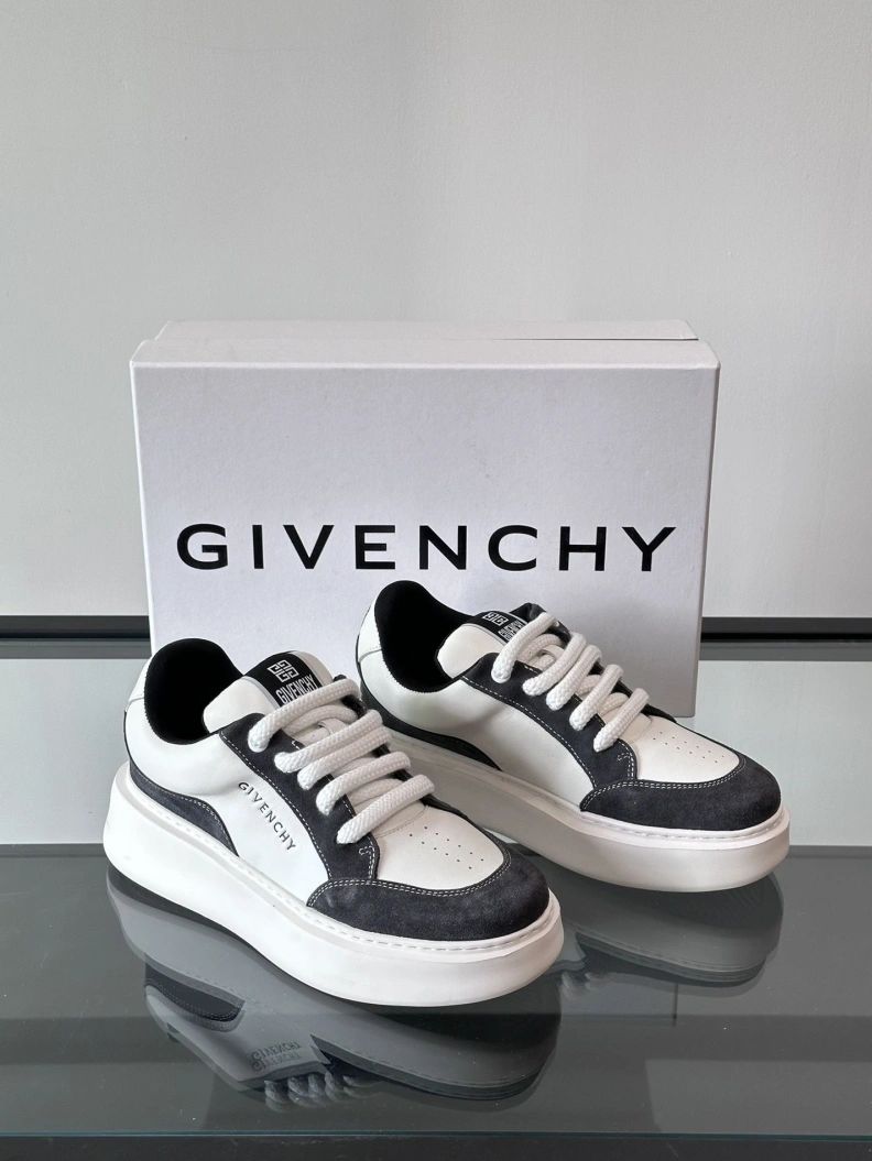 Cozy Gxvxnchy Sneakers 152313