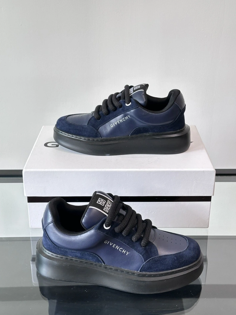 Flexible Gxvxnchy Sneakers 152310