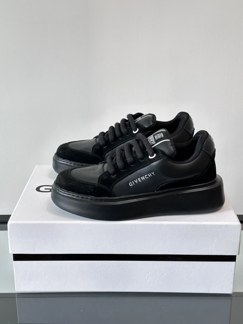 Gxvxnchy Sneakers Bright 152309