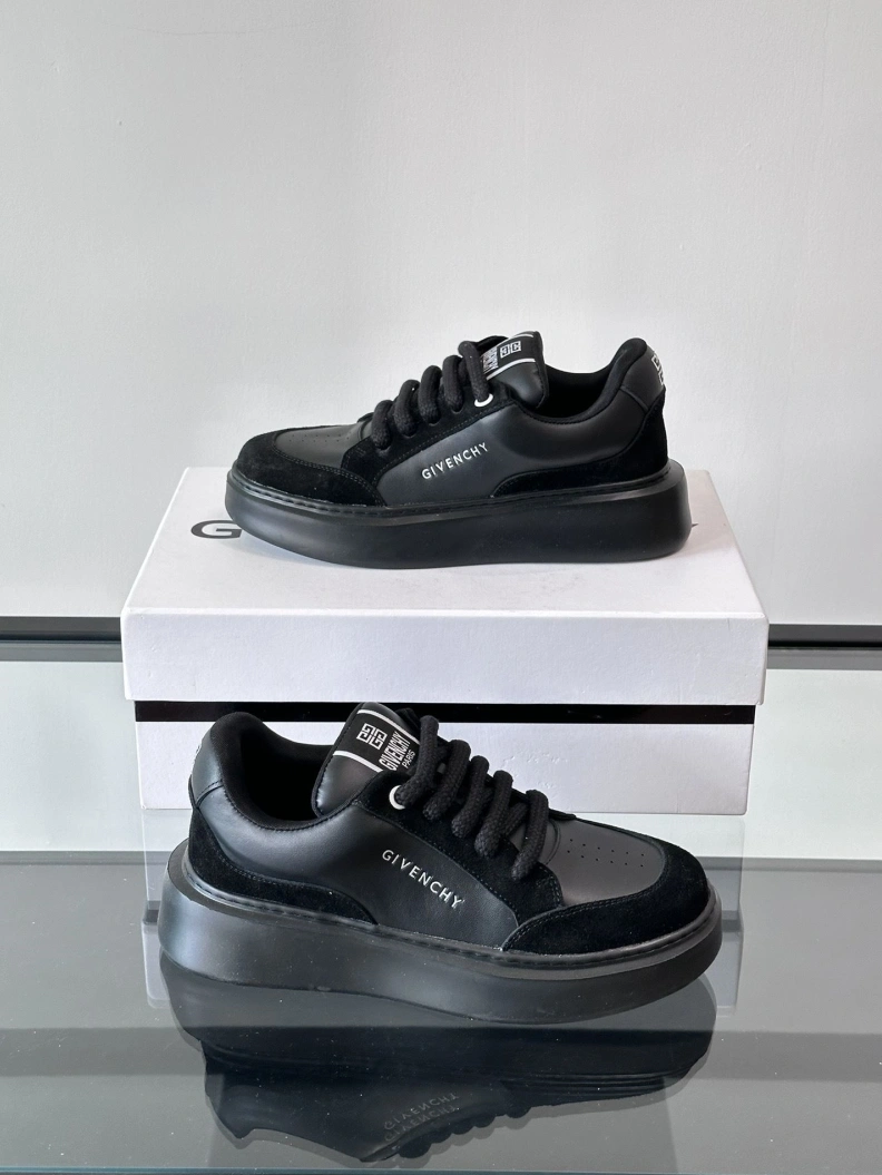 Gxvxnchy Sneakers Bright 152309