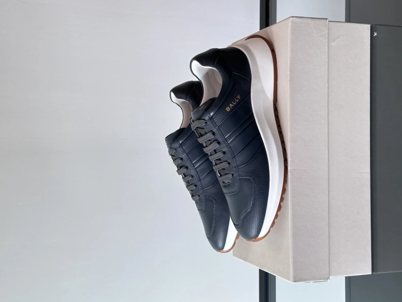 Trendsetting Othxr Sneakers 210579