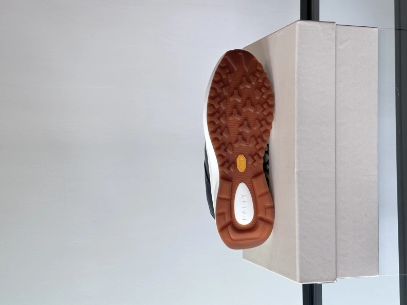 Trendsetting Othxr Sneakers 210579