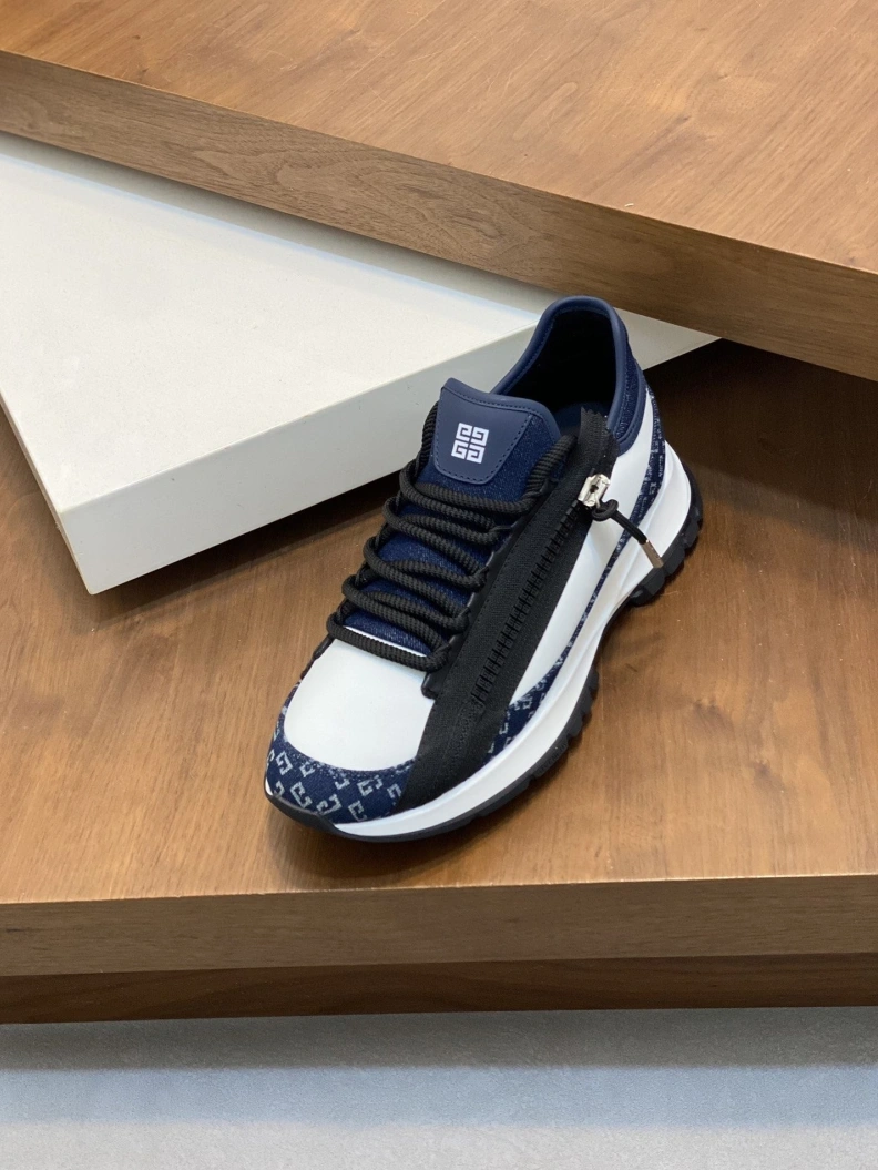 HighQuality Gxvxnchy Sneakers 152306