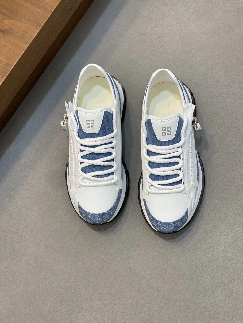 Gxvxnchy Sneakers Unique 152308