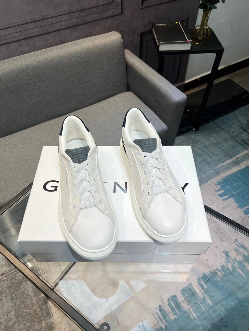 Gxvxnchy Sneakers HighQuality 152303
